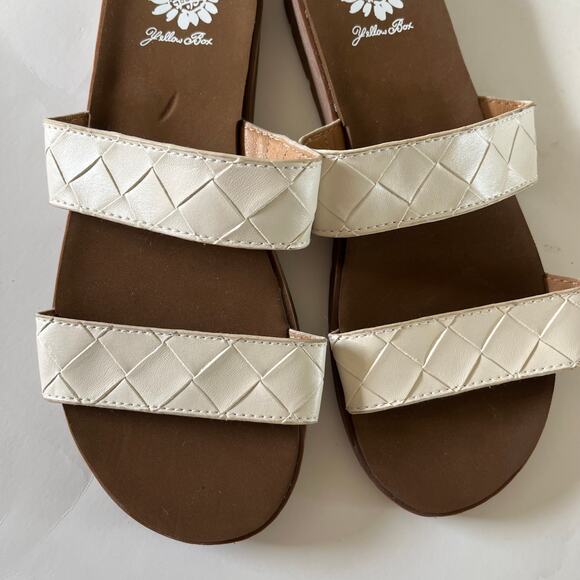 Yellow Box 'Feylie' SZ 8.5 Slide Sandal White Double-Band Woven Look - Picture 5 of 8